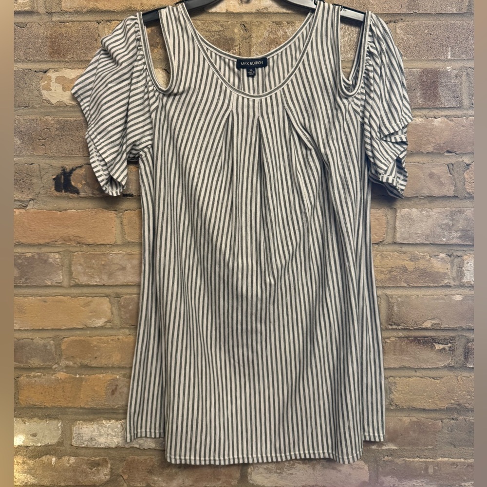 Max Edition (Nordstrom), Cold Shoulder Top, XL